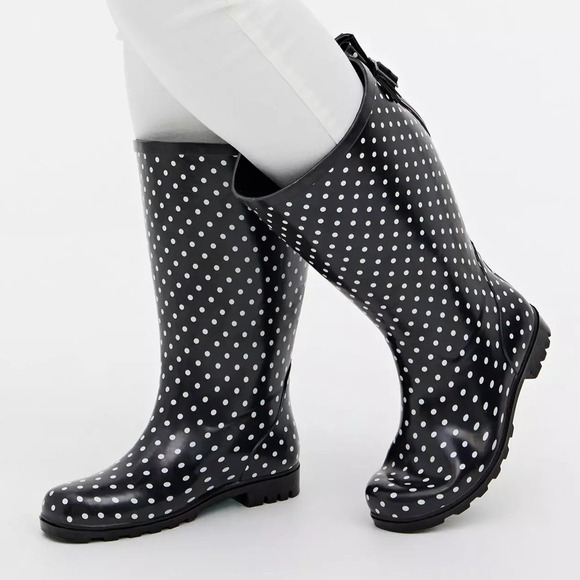Torrid 8WW Wide Width Black/White Polka Dot Rubber Rainboots Knee Rain Boots New - Picture 2 of 4